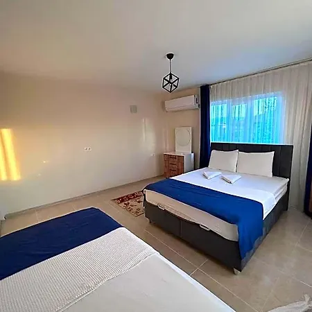 Ξενοδοχείο The Titanic House 3*
